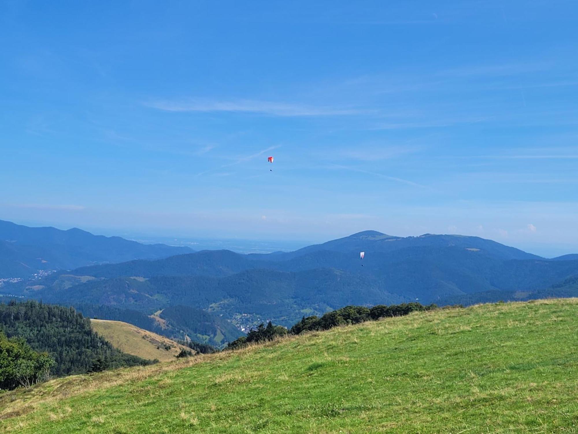 Le Tresor Des Vosges Appartement Spacieux Et Lumineux 80M2 - Jeux Arcades - Ideal Famille 4 A 6 Personnes Gerardmer Luaran gambar